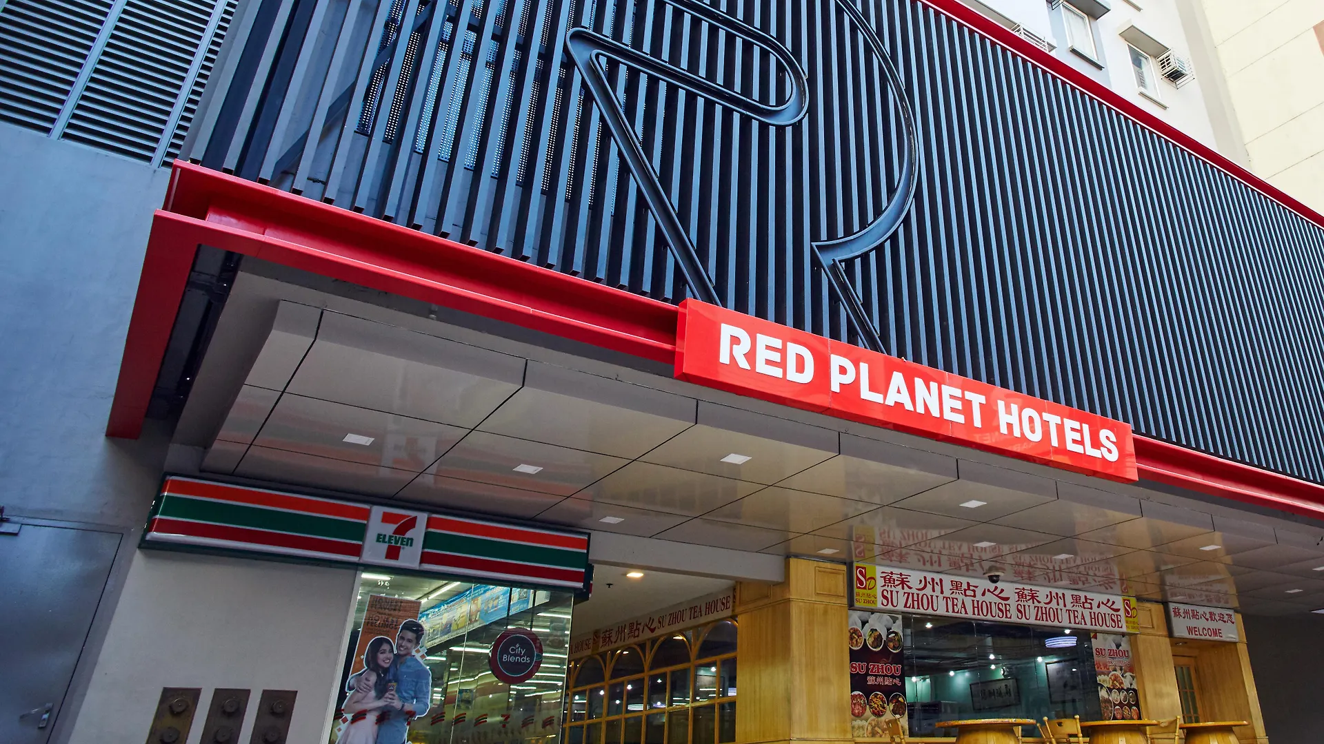 Red Planet Manila Malate Mabini Hotel
