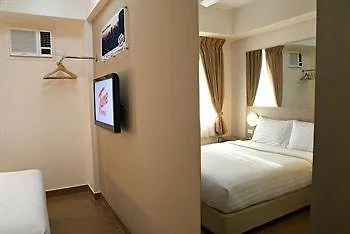 Red Planet Manila Malate Mabini Hotel
