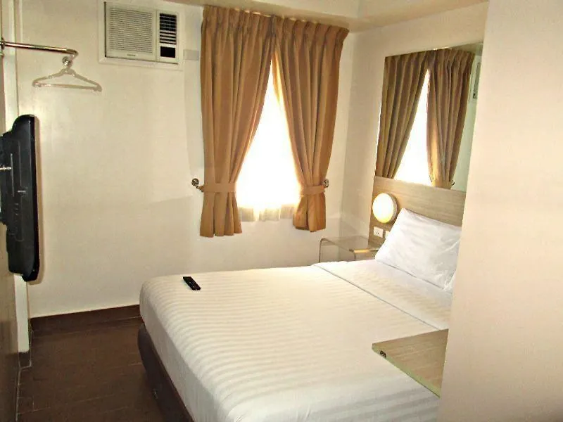 Red Planet Manila Malate Mabini Hotel