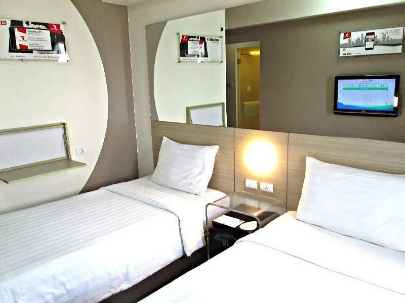 Red Planet Manila Malate Mabini Hotel