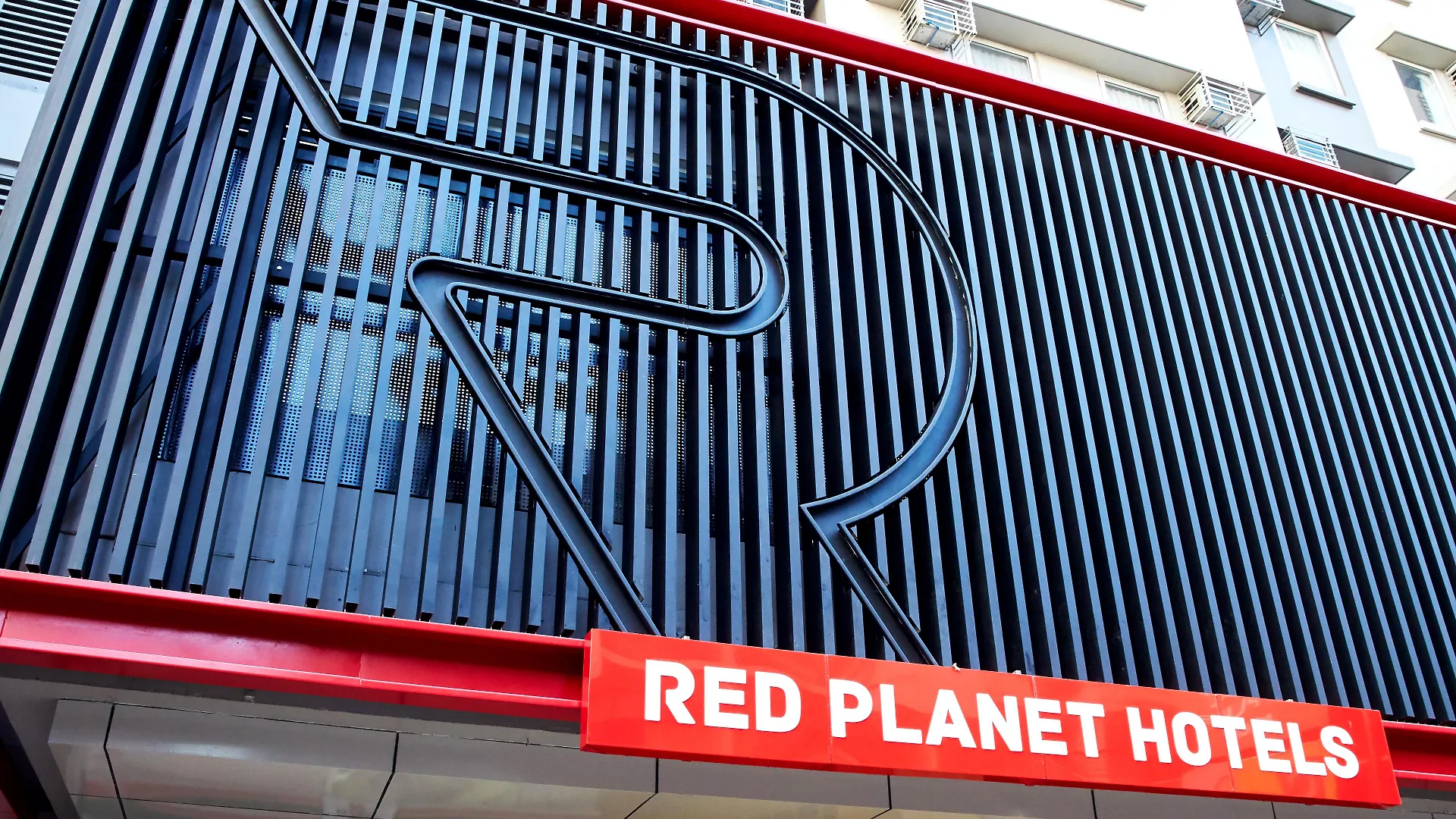 Red Planet Manila Malate Mabini Hotel